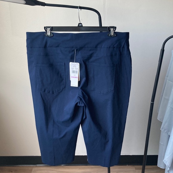 Ruby Rd Capris pant Navy blue pull on contour slimming waistband Clamdigger 22W - Picture 16 of 17